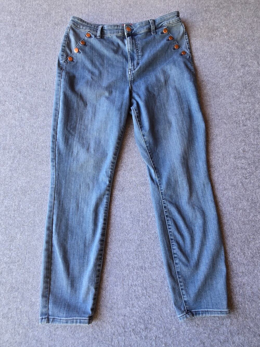 Guess Women's Jeans Tapered Legs Medium Blue Denim Buttons Size 32 (32"x26")